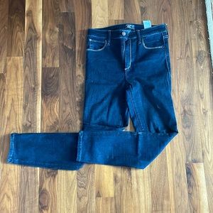 Abercrombie and Fitch, like new, Symonne, high-rise ankle jean